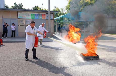 【医院动态】北京怀柔医院举办2025年“安全生产月”系列知识培训及演练